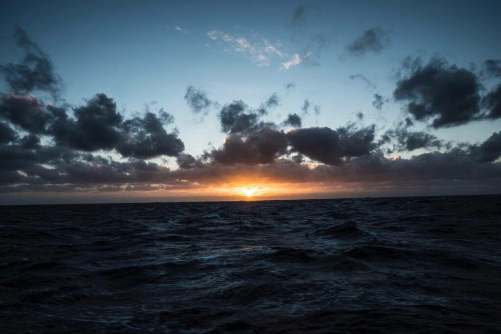 Sunrise on the Akademik Tryoshnikov