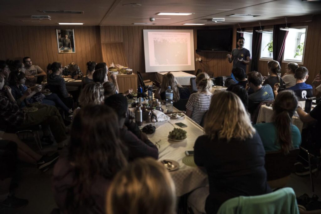 Giuseppe Suaria, Présentation sur les micro-plastiques