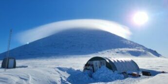 The kitchen tent with Walker Hill in the background. &copy; Éliot Sicaud, all rights reserved